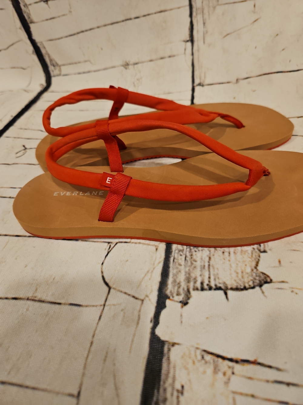 Everlane ReNew Red Orange Padded Flip Flop Sandals Women's Size 7